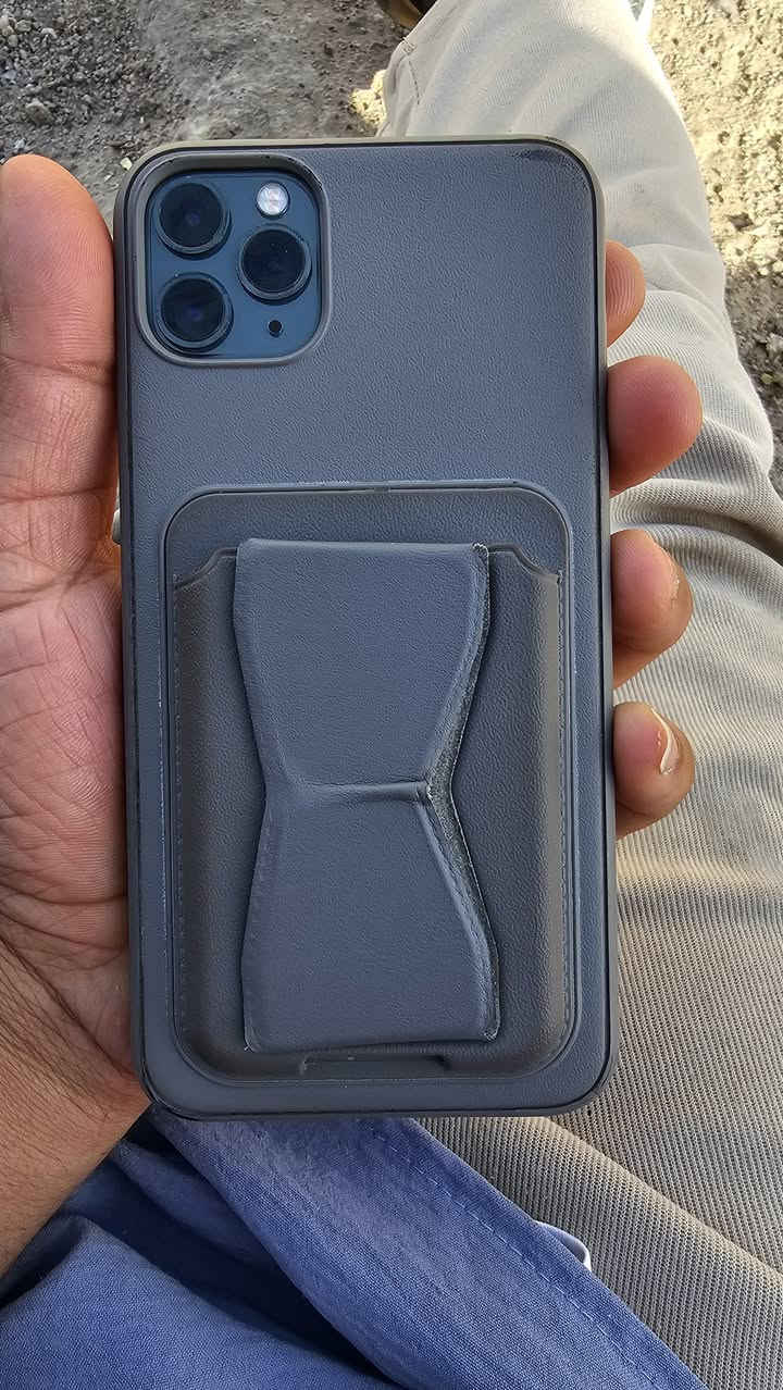 للبيع جهاز ايفون 11 برو ماكس
📱 الذاكرة: 256GB
⚡ الجهاز  مكفول كفاله 
مستبدل شاشه فقط شرط اصليه من ابل 
 بطاريه80   لتذكير. مراوس فقط فقط 

📍 العنوان: البصره –حي الاحرار 
📞 للاستفسار: ***********
