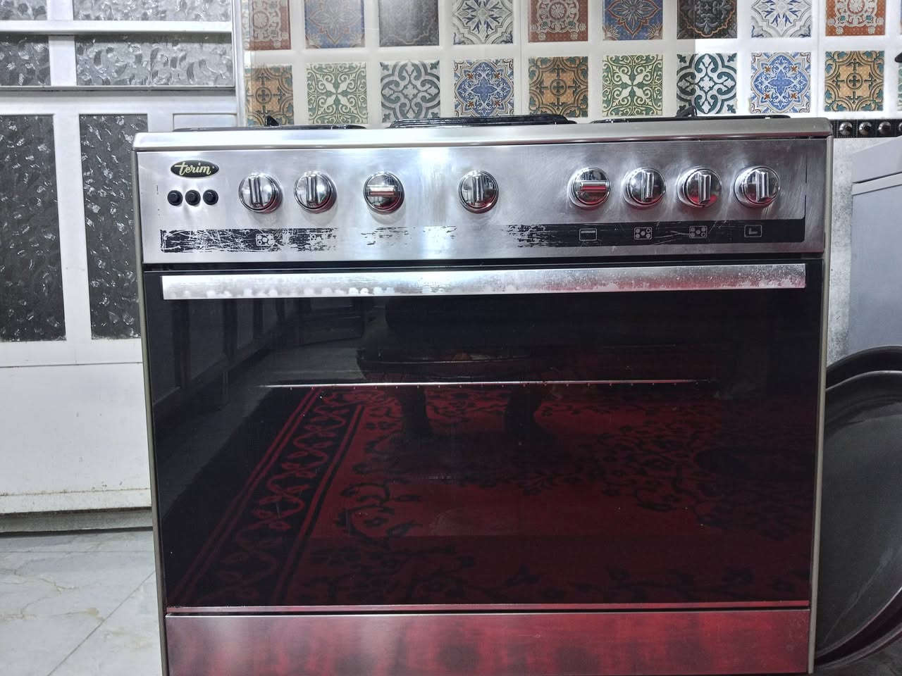 سلام عليكم طباخ إيطالي عيون الطباخ  مستعمل جديد السعر 150
الفرن شغال فوك  وجوه 

العنوان التاجيات العز  رقم الهاتف ***********
