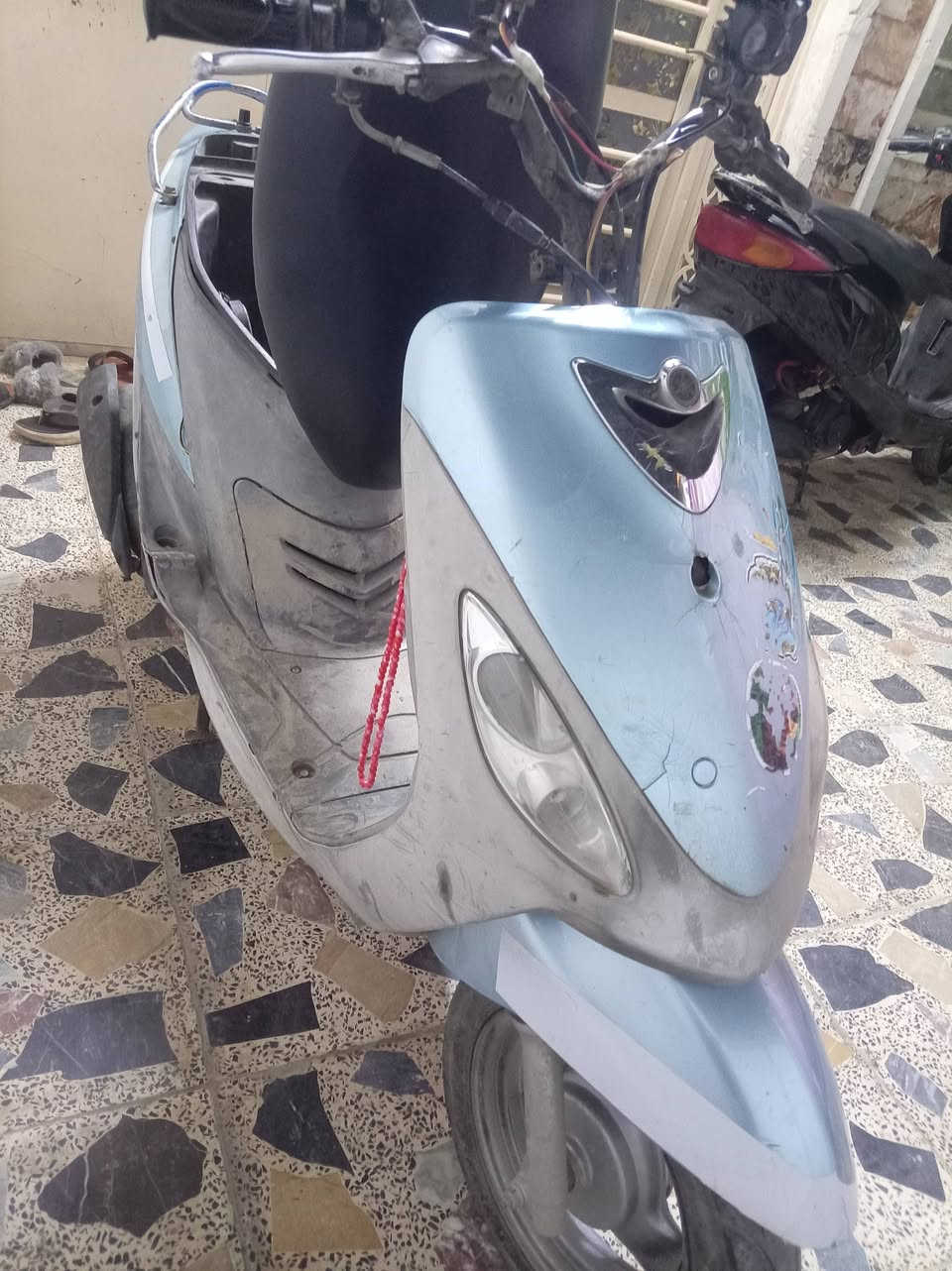 السلام عليكم دراجه للبيع شوفت عينك مجفته جديد صار سبوعين الدراجه نضيفه كفرات ابو الختم البلادي اتكفلك سرقه وعشاير نكره هندر سلف عطلان بس تبديل مكاني بغداد مدينة الصدر السعر 350 الرقم ***********
