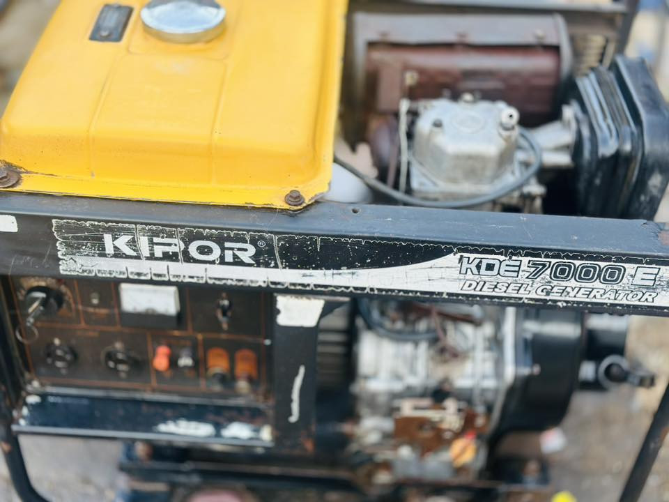 السلام عليكم
للبيع مولد كاما kipor گاز 5kv المولده شغالة تشتغل سلف وحبل نگره سلف نظيف كلش رايدها 350 وبيها مجال بسيط


**إذا كنت صاحب هذا الإعلان وتريد حذفه لأي سبب، رجاءا أرسل رسالة إلى الدعم الفني**