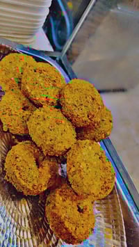 فلافلنا تختلف 🙃 فلافلنا واحد موصل😉 ماراح تصدك الا تجرب🙄 جربها🫣 وقرمشها...