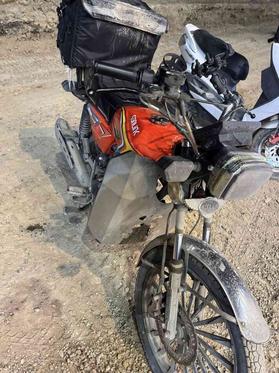 دراجه إيراني موديل 2025 كامله مكمله عوزها فقط سيبايه طاكه مالتها مكينه مكفوله كفاله عامه منزلها بيدي من رنبه قبل ٣ اشهر عوزها بس غسله ترجع وكاله سعرها ٧٥٠ وبيها مجال مكاني بغداد مدينه صدر أو لبلديات رقمي ***********
