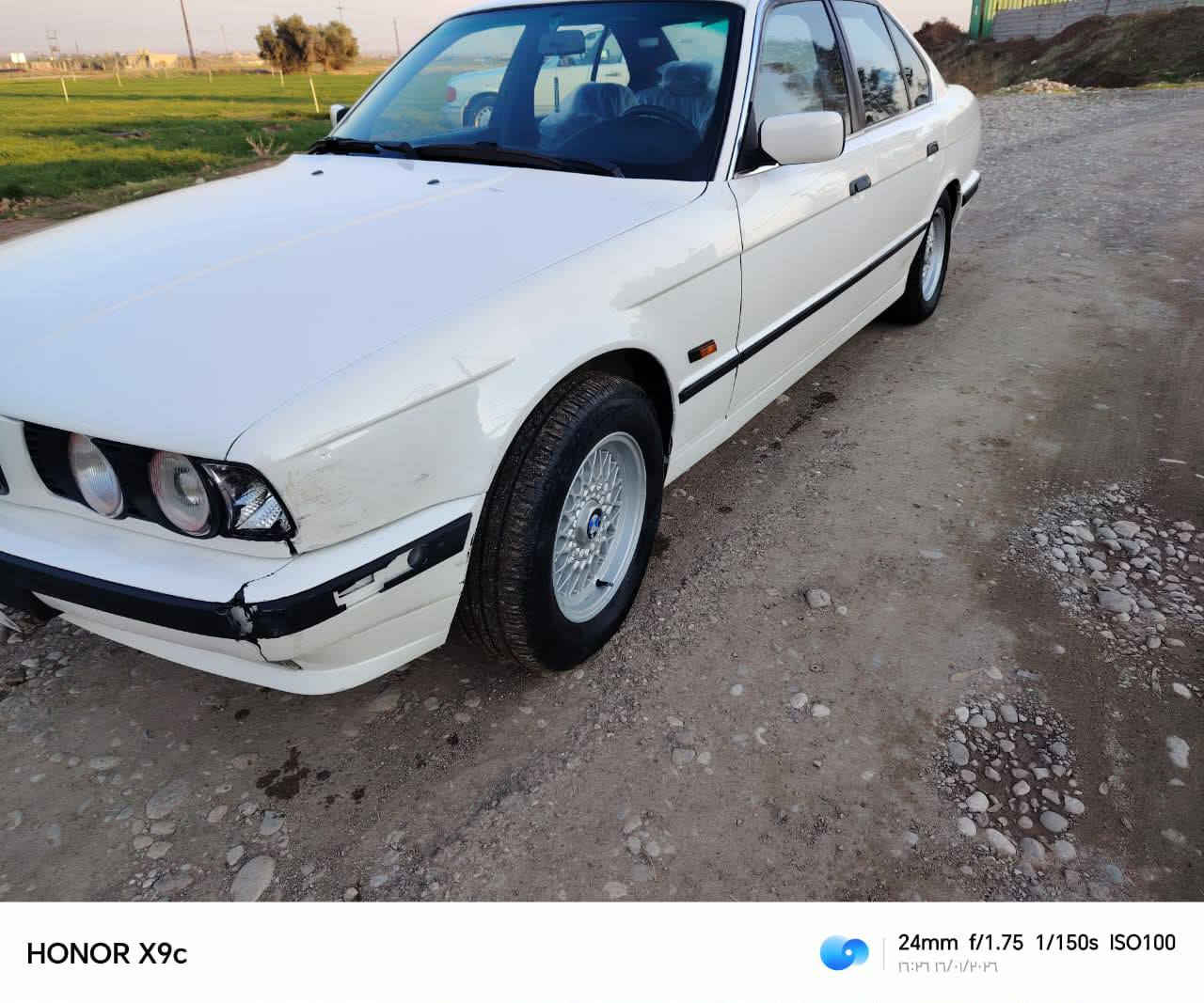 بي ئم بسمي تحويل غرامه شرط 
سيارة بدون ضرر بدون دعم  صبغ عام جماليه 
تخم صدر جديد 
تخم تاير جديد 
كير محرك شرط 
شراي خابر رقم 
***********
