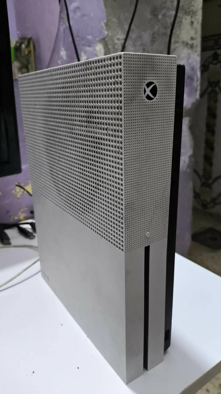 Xbox one s نضيف
السلام عليكم 

جهاز Xbox one s نضيف جدا 

ما مفتوح ولا داخل صيانه 

يجي ويا ثنين اقراص مثل ما موضح بل صوره

جهاز نضيف و ضمان يوم فحص 

بغداد مدينه الصدر قطاع 38 

توصيل ماكو 

السعر 160 وبي مجال


**إذا كنت صاحب هذا الإعلان وتريد حذفه لأي سبب، رجاءا أرسل رسالة إلى الدعم الفني**