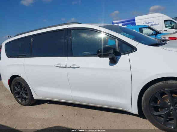 نـوع السيارة: 2025 Chrysler Pacifica Limited
تاريـخ ألمـزاد🕰️: الاثنين 2025/11/24
سعـر ألسـيارة💵 : ألسعر حسب المزاد
حجم ألمحــرك:  6 سلندر 3.6L
ألمـواصفـات: حـسـب الصور المـرفـقـة 
———————————————
ألـشـحــن🚢:
1- بألامــكان ألشحــن من جمـيـع ألولايـات ألامريكــية والكــندية ألـى ألعــراق مباشــر ودبــي
2-تخليص كمركي من ميناء ام قصر
3-يوجـد تخليـص كمركـي ألـى أقليـم كردستـان
4- شحن مباشر الى عمان (الحرة)
———————————————
للـمـزيــد من ألمـعـلـومـات☎️📞
ألاتـصـال عـلى ألارقـام التـاليـة
📞  ***********
📞  ***********
———————————————
كروب خاص بيع وشراء كتب مؤسسة الشهداء👇
‏https://www.facebook.com/share/g/19okrVANXZ/?mibextid=wwXIfr
———————————————
مجموعة واتساب👇
‏https://chat.whatsapp.com/GE2KdHQP3eM4YTrcvdPrEY
———————————————
‏Tik Tok👇👇تيك توك
‏https://www.tiktok.com/@al_bakhera?t=8qGOLioZlVE&_r=1
———————————————
ألـفـرع ألاول📍: بغداد  ألسيدية  ألاعلام  شارع البداله
ألـفـرع ألـثانـي📍: ألأمارات العربية المتحدة - الشارقة - الصناعية 4
