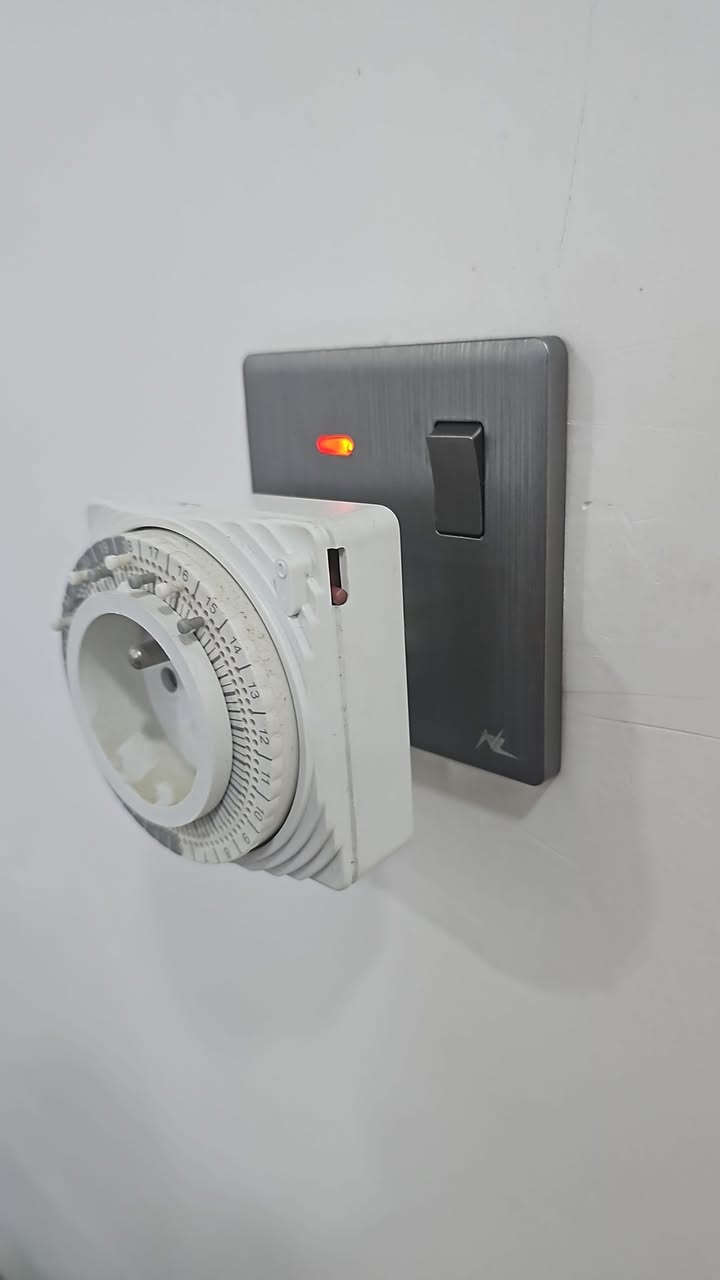 سلام عليكم
تيمر  ٩ توقيتات للتواصل***********
