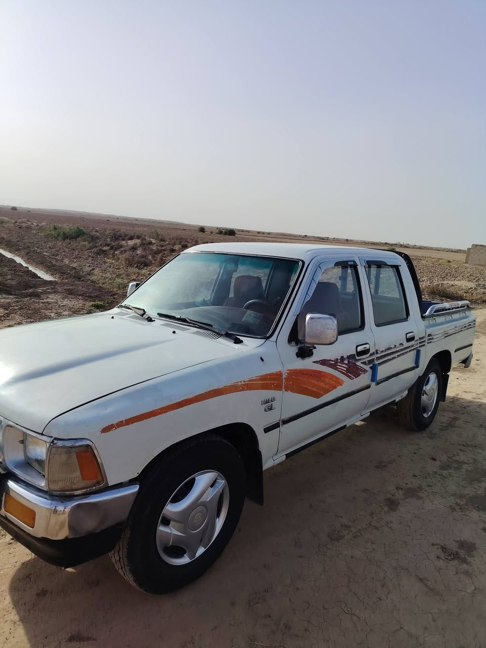 السلام عليكم سياره موديل 96كفاله عامه من الكبله او التجوه بيها مكانات صبق  او الباقي كفاله عامه بسمي رقم ذي قار  نكليزي تحويل مباشر   محرك او كير لا تنقيص ولا تبخير  سياره كامله علا اخر حبايه  مكلف بل نشر  او ترهم مراوس مكان السياره ناصريه قضاء الرفاعي السعر 65 اوبيهامجال ***********
