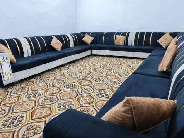 ديوان 20 مقعد اي ضرر مابي اخو الجديد بلوك اسود السعر 525 المكان كربلاء  ***********
