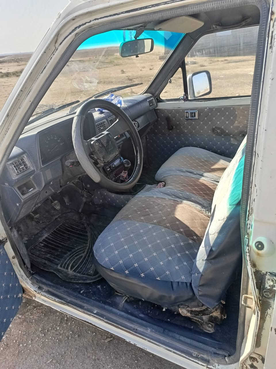 السلام وعليكم للبيع بيكم 88محرك ثري واي خمسه كير سياره بلدي شرط الوكاله وتحويل رقم بغداد كابون بيها السعر 50. اتصال ***********. ***********
