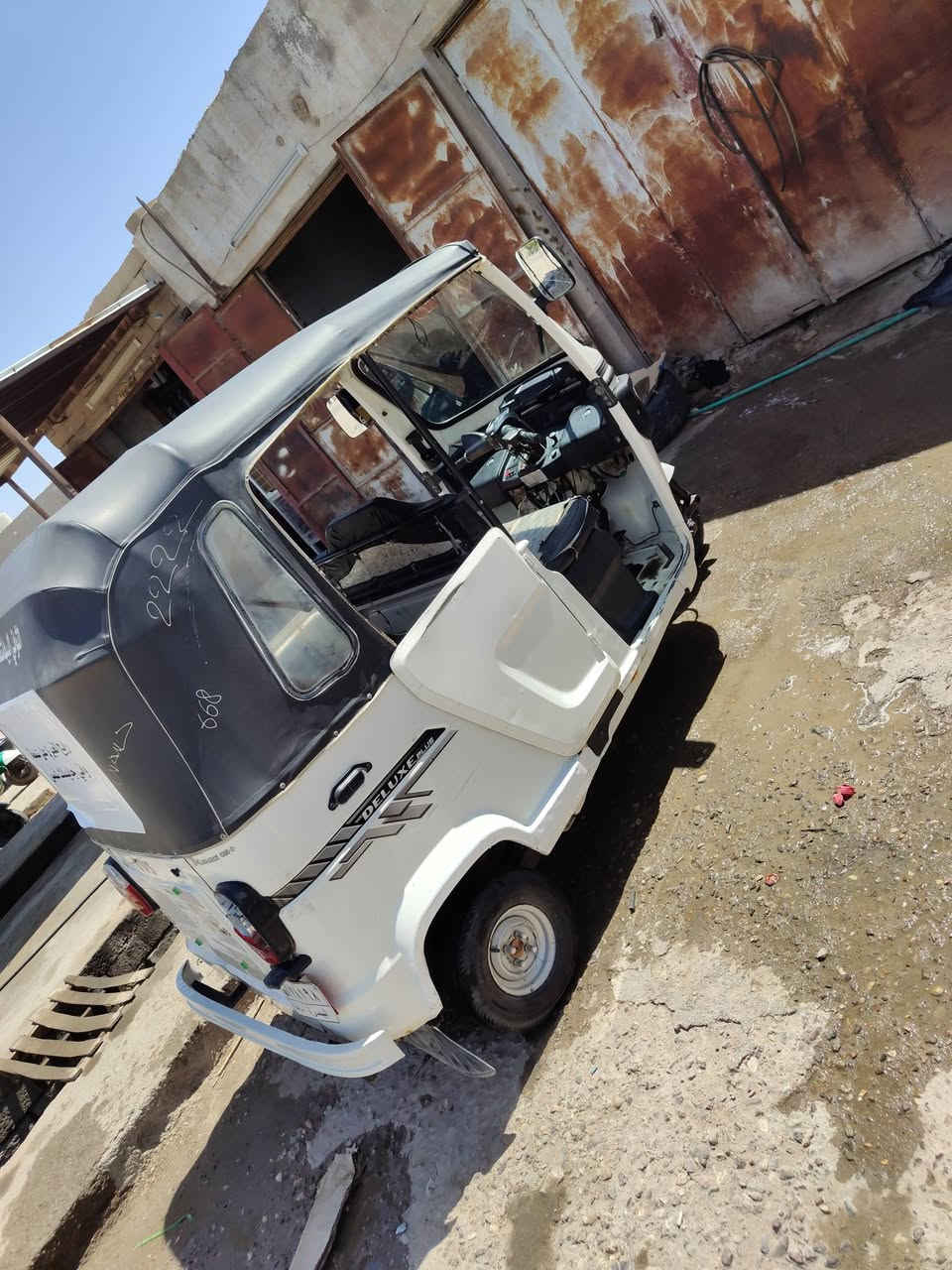 سلام عليكم من رخصت الادمن تكتك موديل 21 تكتك مفتوحه شرط غراض بيه كله مال شركه مابيه  كل نقص سعر 7 وبيه مجال العنوان القرنه ***********
