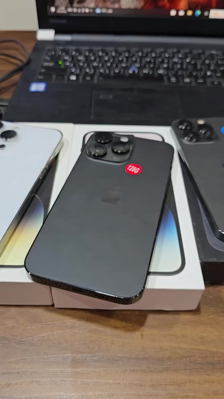 تشكيلة ايفونات .....
14promax....128 ...
14promax  256 
13pro  256 
12 عادي  128 ...

كفالة ونظافة تامة ...#المعلم .


**إذا كنت صاحب هذا الإعلان وتريد حذفه لأي سبب، رجاءا أرسل رسالة إلى الدعم الفني**