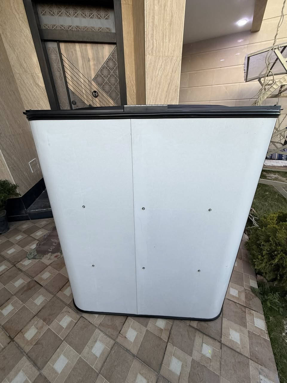 السلام عليكم رمضان كريم كابينة فورد مافرك
امريكي جكات مع مفاتيح عدد2 العنوان بغداد العامريه 

للاستفسار ***********
