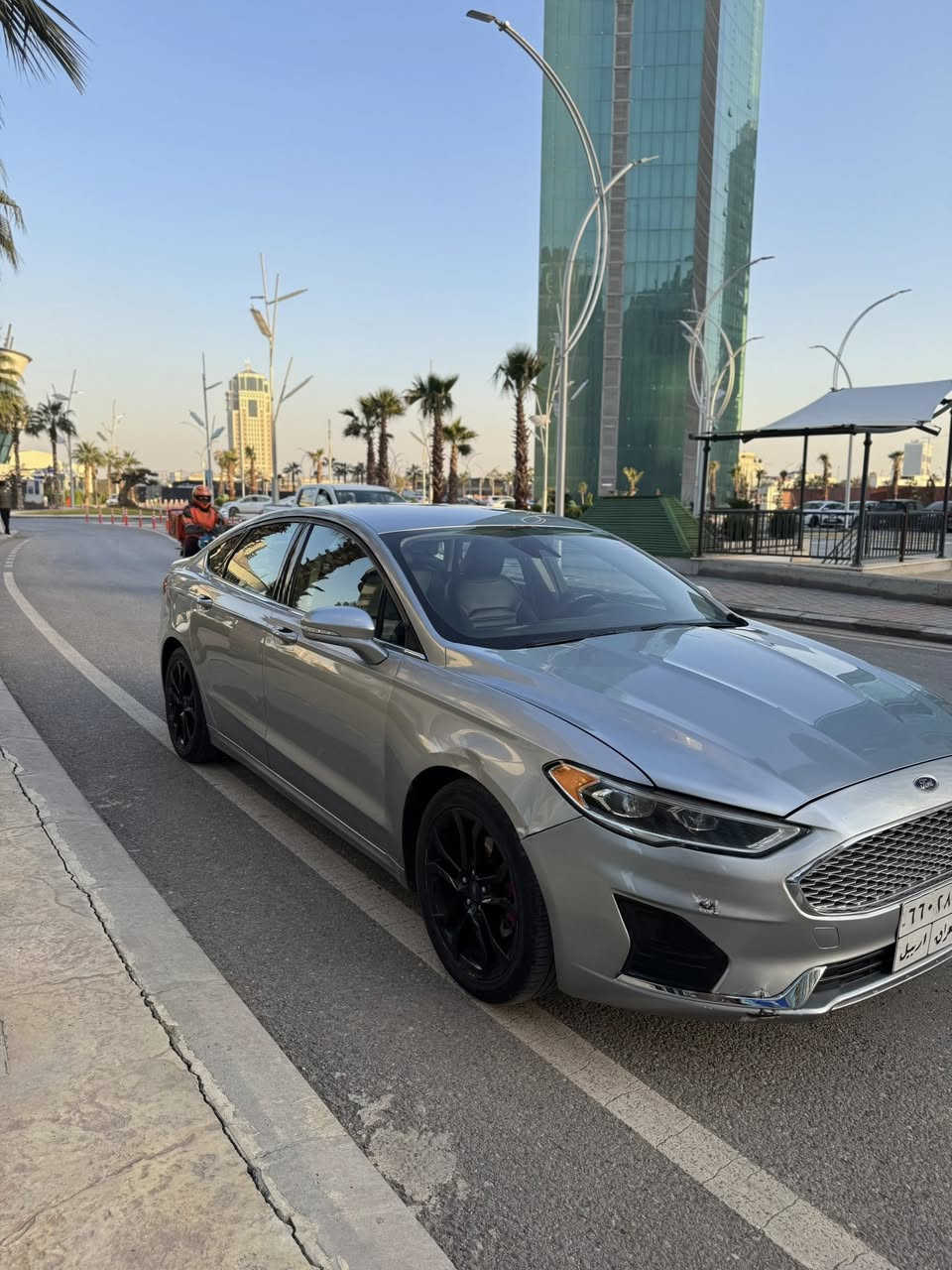 سلام عليكم فورد فيوجن للبيع 2020 مواصفات sel فول بدون سلايد كشنات تدفئة تحكم كهربائي لايت زينون بلادي رادار امامي وادار جانبي تحديد مسار ماشية 92 الف ميل سيارة بيها 3 قطع جاملغ امامي جهة السكن وباب وجاملغ عكس السايق وبارد بل جامغ الخلفي هاند بريك بصمة تشغيل عن بعد تبريد قطعتين كشن سايق خزن شاشا كبيرة كير ماوس 4 جامات اوتو سعر عل خاص *********** للتواصل عل واتساب او رقم مكان السيارة اربيل _ موصل
