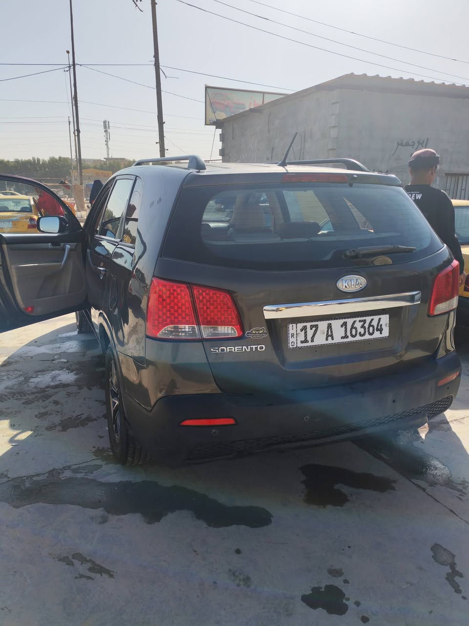 سلام عليكم بيع او مراوس سورنتو مديل 2012 وارد خليجي
1سبعه راكب
2اربعه سلندر مكينه جديده ستوني شاده 
3 بيه ضربه بل جاملق الخلفي ومصبوغه حزام باقي كله ليبل واحد 
4 مكاني ناصريه قضاء شطره 
5 استفسار واتساب او انتصال ***********
6 سعره ب115
