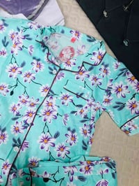 تراك نسائي • فري سايز ٣٥-٧٠ • بغداد ٥