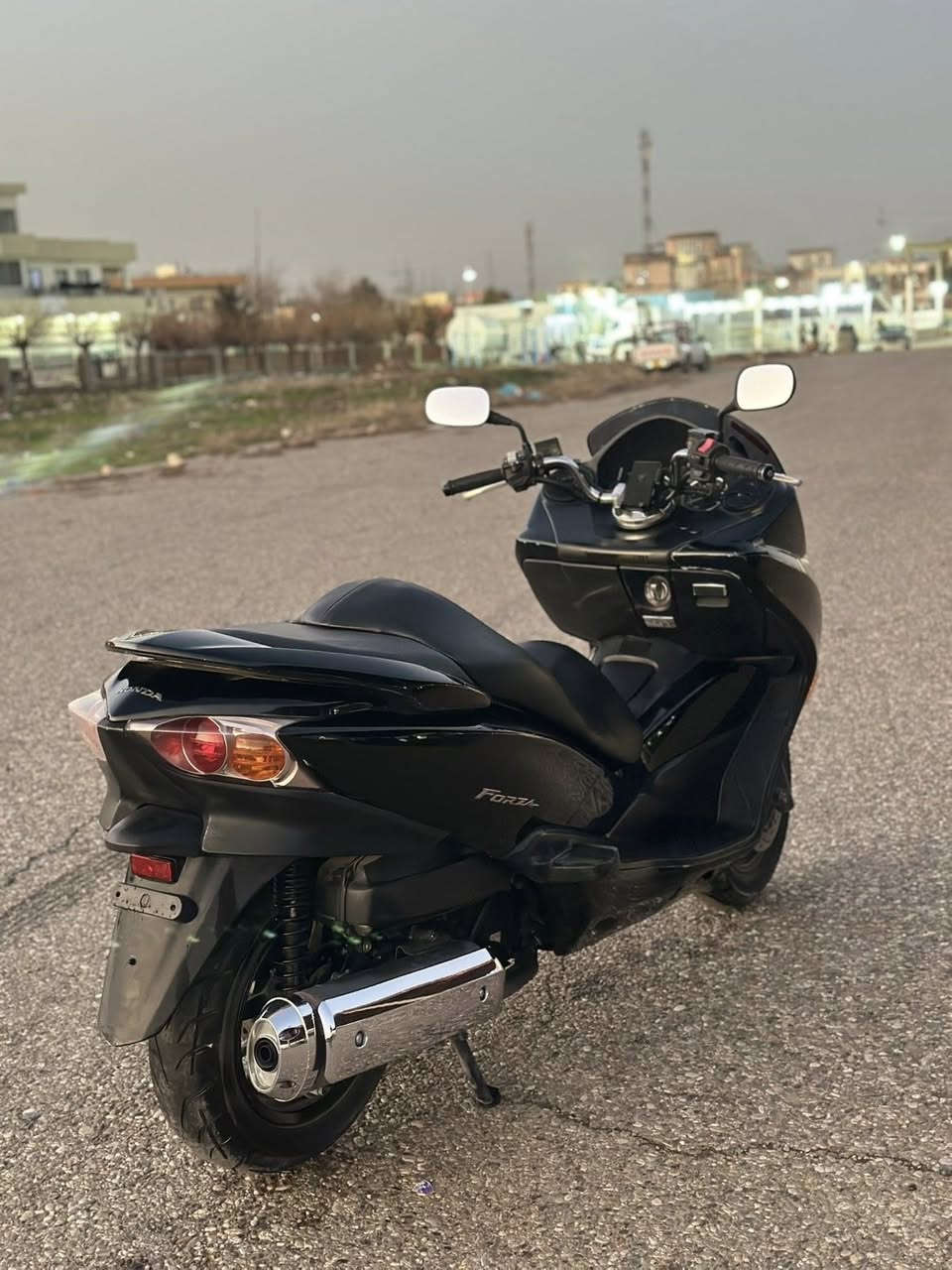 هۆندا. فۆڕزا.010
شکاوی لەگیانیا نیە 
مەکینە ٢٥٠ cc 
قاچ حاسە.لایت کراوە بەلید  
25هەزار ڕۆشتوە.  
چوارمۆد 
گێڕ و مەکینەی. بەشەرت هەزار وەستا. 
ماشەللە ماتۆرەکە لۆک لۆکە
 
بۆ سعر پەیوەندی بکە: ***********
