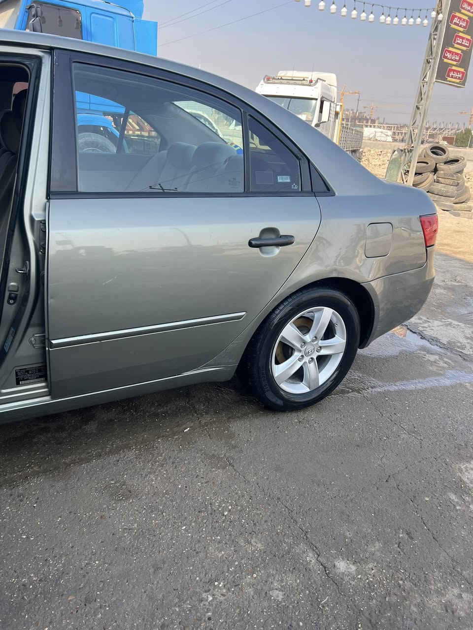 سوناتا ٢٠٠٨ رقم بغداد بأسمي صبغ حزام حادثها جاملغ خلفي جهة السايق ومصلح نفسة وهنا بالعراق تبدل بيها قبغ الجنطة فقط واي استفسار رقمي ***********
