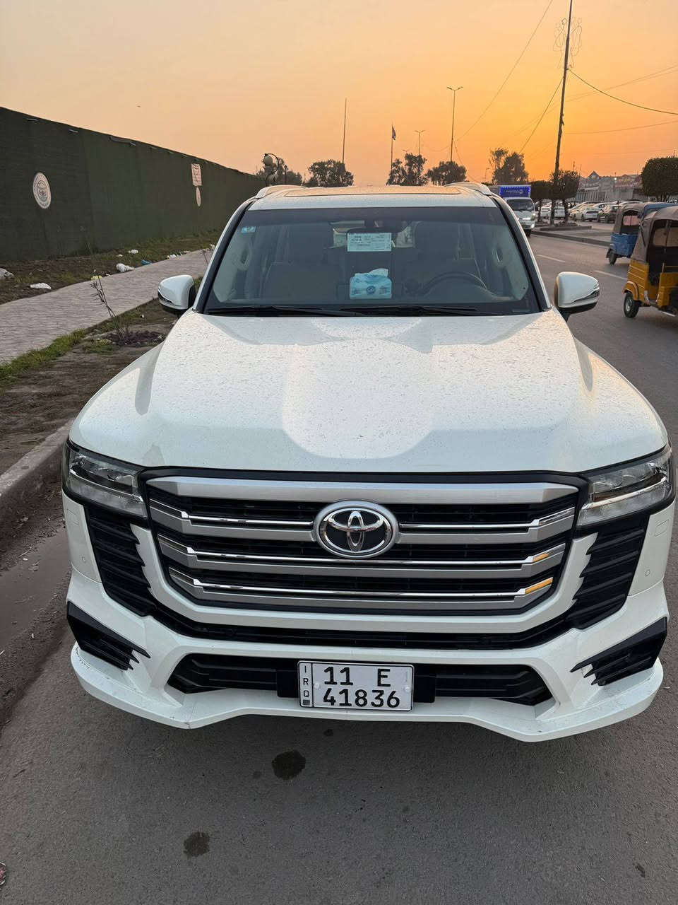 لاندكروزر ساز للبيع
2023 
كفاله عامه 
ترهم مراوس 
مكاني بغداد الحبيبيه 
تحويل مباشر
رقم الهاتف ***********
