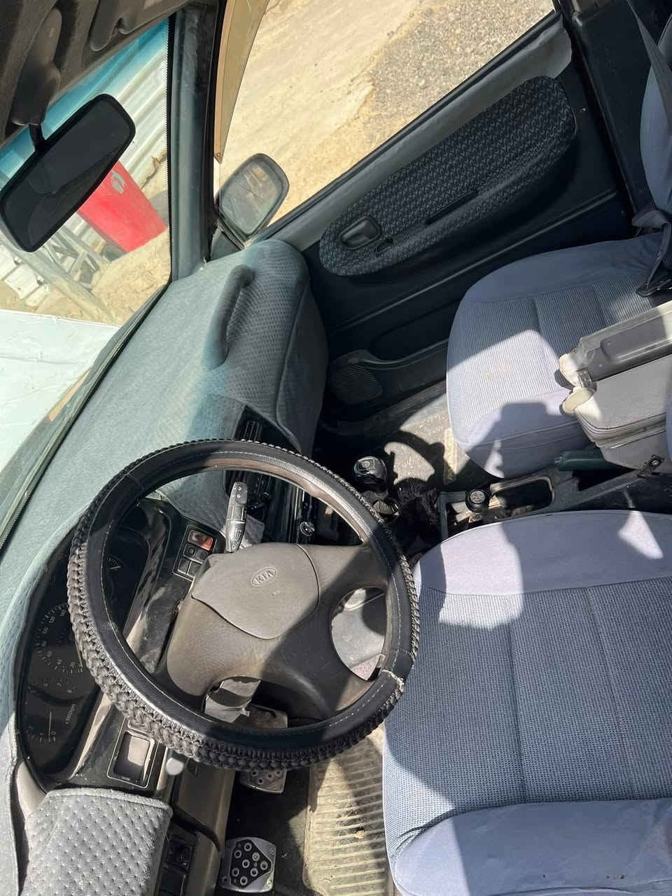 السلام  عليكم سبورتج موديل 95 محرك جديد كابريتر صدرها نضيف يعوزها ترتيب رقم بغداد مشروع موازي شرط التحويل العنوان بغداد شارع فلسطين السعر 28$وبيها مجال رقم الهاتف ‭٠٧٧٠ ٧٠٨ ٩٨٥٢‬
