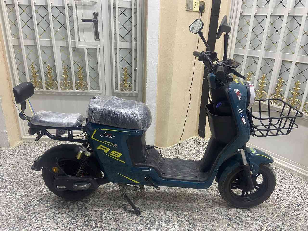 دراجه شحن R9 دراجه نضيفه اي عطل مابيه موديل 25. ماشيه قليل كلش عنوان بغداد جسر ديالى السعر 350 راسلني وسهله     ً. ***********
