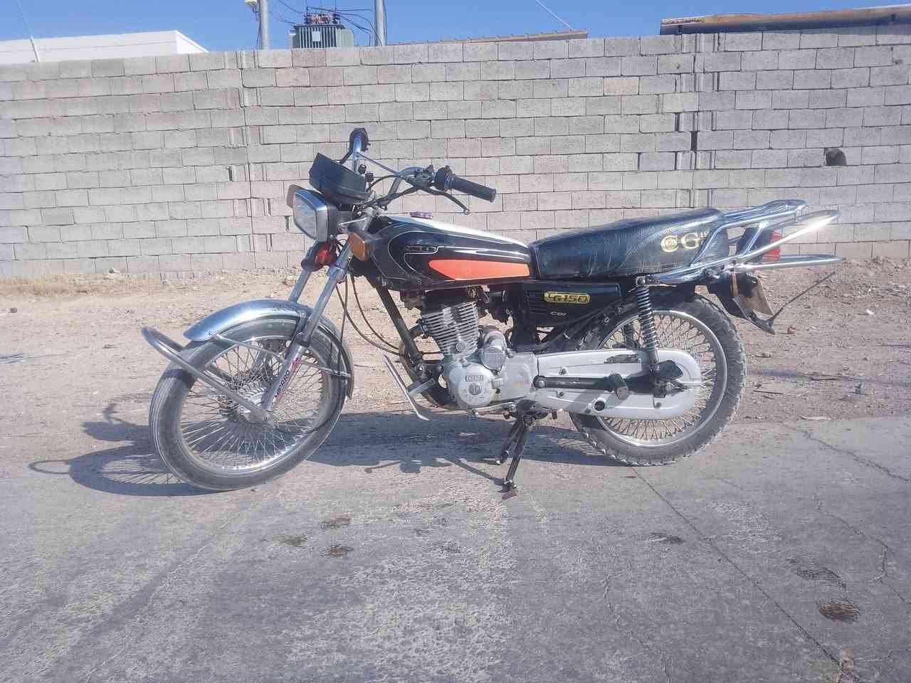 سڵاو هاوڕێیان ام ماتوره بو فروشتن مودیل 18بیه عیبه اوراقه مکینی 150 شوینی کلار کون  400ومعمله


**إذا كنت صاحب هذا الإعلان وتريد حذفه لأي سبب، رجاءا أرسل رسالة إلى الدعم الفني**