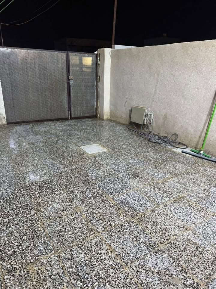دار للبيع
طابو زراعي سند 25

طابق ونص جاهز للسكن بدون اي نقص

مساحه البيت 125 متر واجهه 5 ونزال 25

يتكون من استقبال ومطبخ وغرفتين نوم وصحيات وكراج وسطح

السعر  62

العنوان

التاميم قرب دائرة المجاري

***********
