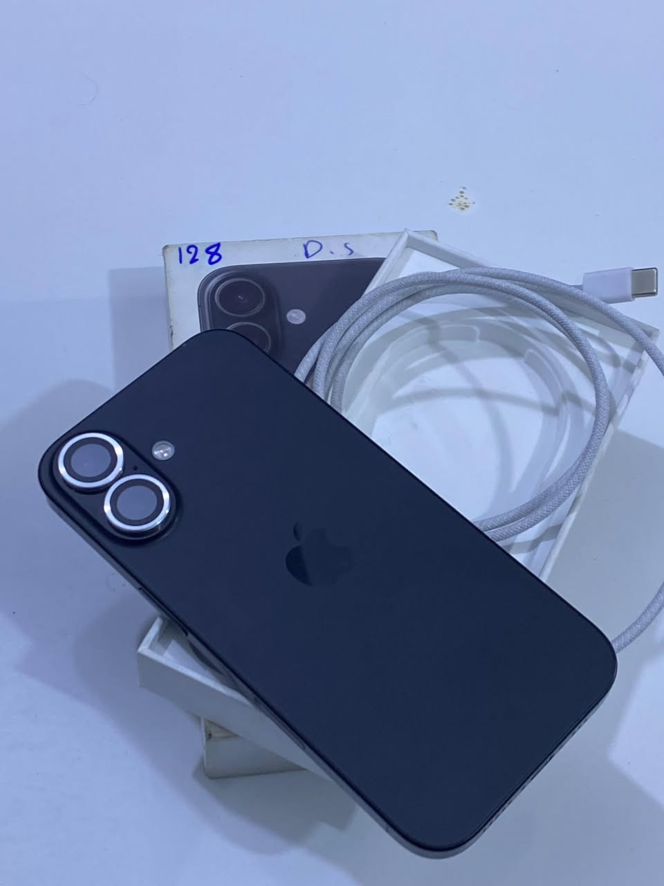 السلام عليكم
ايفون 16 عادي
ذاكرة 128
بطاريه 92
دبل سيمكرت دبللل مو تك
كامل ملحقات كرتونه اصليه و شاحنه اصليه 
بيع او مراوس و فرق حسب القناعه 
مكانه الكاظميه


**إذا كنت صاحب هذا الإعلان وتريد حذفه لأي سبب، رجاءا أرسل رسالة إلى الدعم الفني**