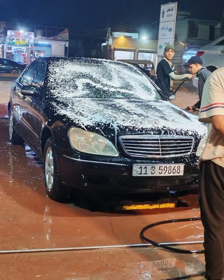 مارسدس غواصةموديل 2001 رقم انكليزي بغداد سنوية ل2030 
تحويل مباشر  
بدون حادث السيارة صبغ عام جمالية 
دواخل تبريد شغال 
حدادية جديدة بالكامل تخم تاير جديد 
محرك كير كفالة 
سيارة بلادية وجاهزة ومحرك قتصادي 
مكان السيارة بغداد 
السعر مناسب جدا 
رقمي ***********
