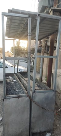 شوايات دجاج للبيع العدد ٢  بغدادـ الشعب ـ شارع الصحة رقم الهاتف/٠٧٧١١٤...