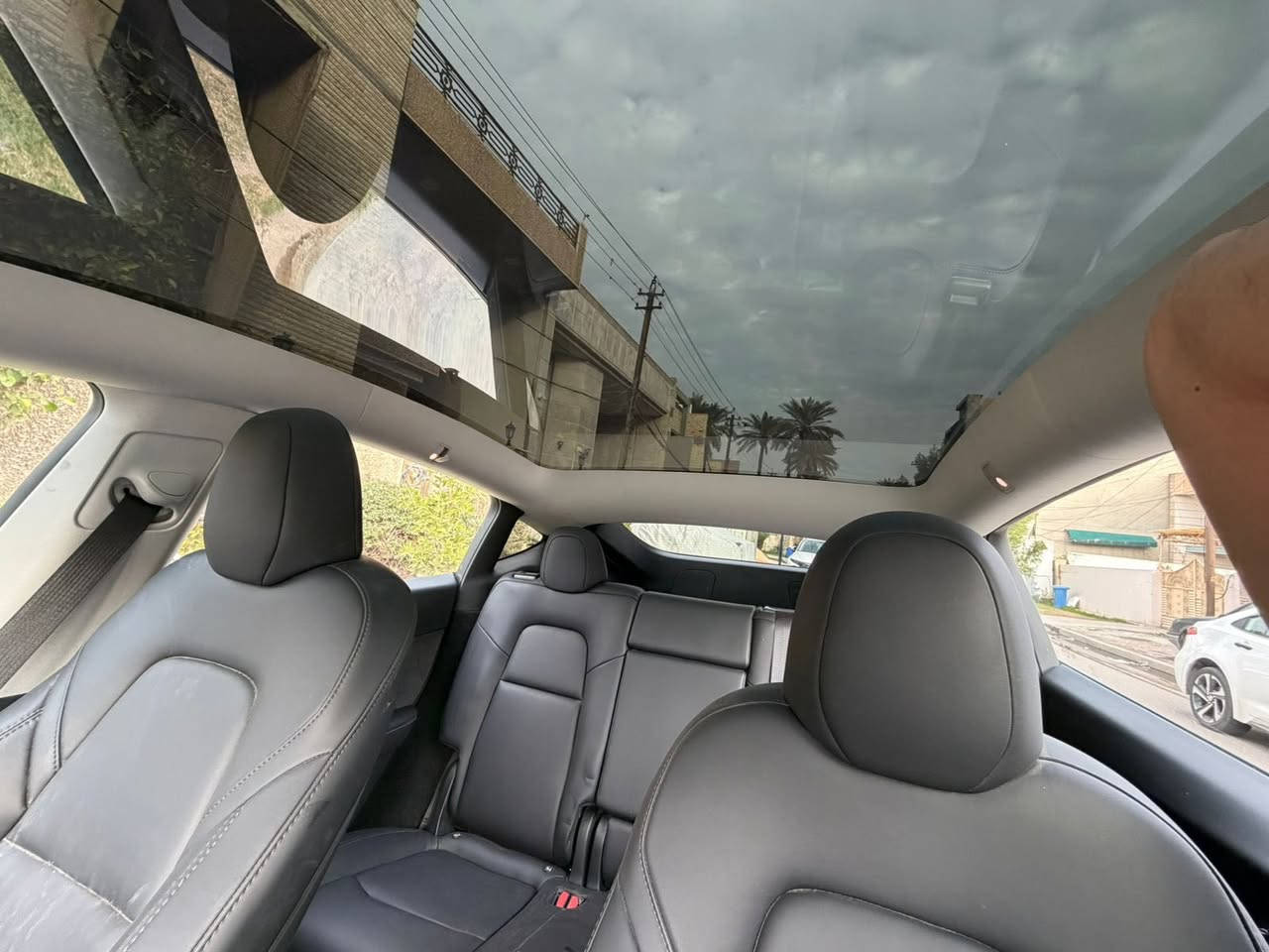 تسلا مودل Y- 2024 اونلاين
Long range  البطارية الكبيرة
لونك رينج تك ماطور مدى اكبر

ماشيه 23 الف مايل
مشي امريكا السياره دخول جديد

حادث جاملغ وبنيد جهة السايق صبغ وشويه من الباب تفاصيل راسلني ادزلك

تصليح درجة اولى تجي وتشوف بعينك
تترقم بغداد فحص حالياً
السيارة جاهزة بدون نقص

سعر 20,300$ وبيها مجال حك الجيه

📍مكاني بغداد حي الجامعة 
واتساب ***********
