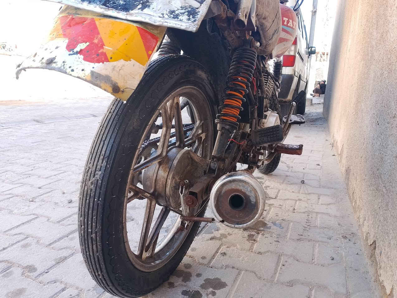 دراجه ناريه للبيع نوعيه تيموتو لون احمر مكينه جديده ما مفتوح رقم اسود سنوي رايدله ترتيب الاستفسار الاتصال برقم ***********يوجد واتساب
