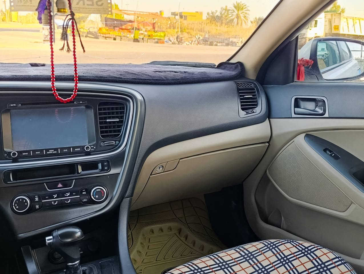 سلام عليكم سياره اوبتيما مديل 2016كفاله عامه مكينته 2000 مكاني سماوه رميثه سياره بسمي سياره مصفره رقم بابل نكليزي السعر 158
وبيه مجال تصال ***********
