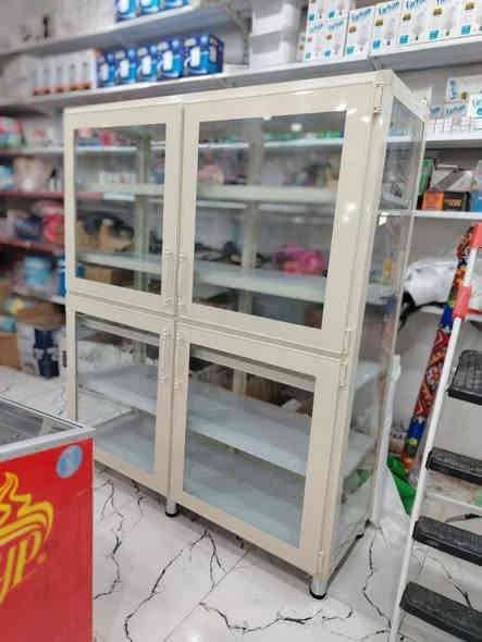 عمل عارضه حلويات(جام خانه) 
مستعدون لعمل جميع الرفوف بجميع القياسات HDF والالمنيوم 
لجميع المحلات سارع واحجز قياسك 
التواصل ***********
