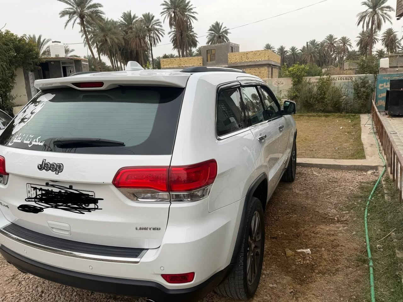 جيب لاريدو موديل2018
رقم بغداد إنكليزي 
خليجي كفاله عامه 
شرط التحويل سنويه جديده هزه جديده 

مكفوله 

سياره فول مواصفات 1/1

كشنات جلد تحكم استيرن 

بصمة تشغيل +بصمة ابواب 

دخول ذكي..دفع رباعي 

كامره دواره ...شاشه قلاب 

صدر جديد طخم تاير جديد

 .سياره جاهزه مابيها نقص 

مكان السياره بابل 

***********
