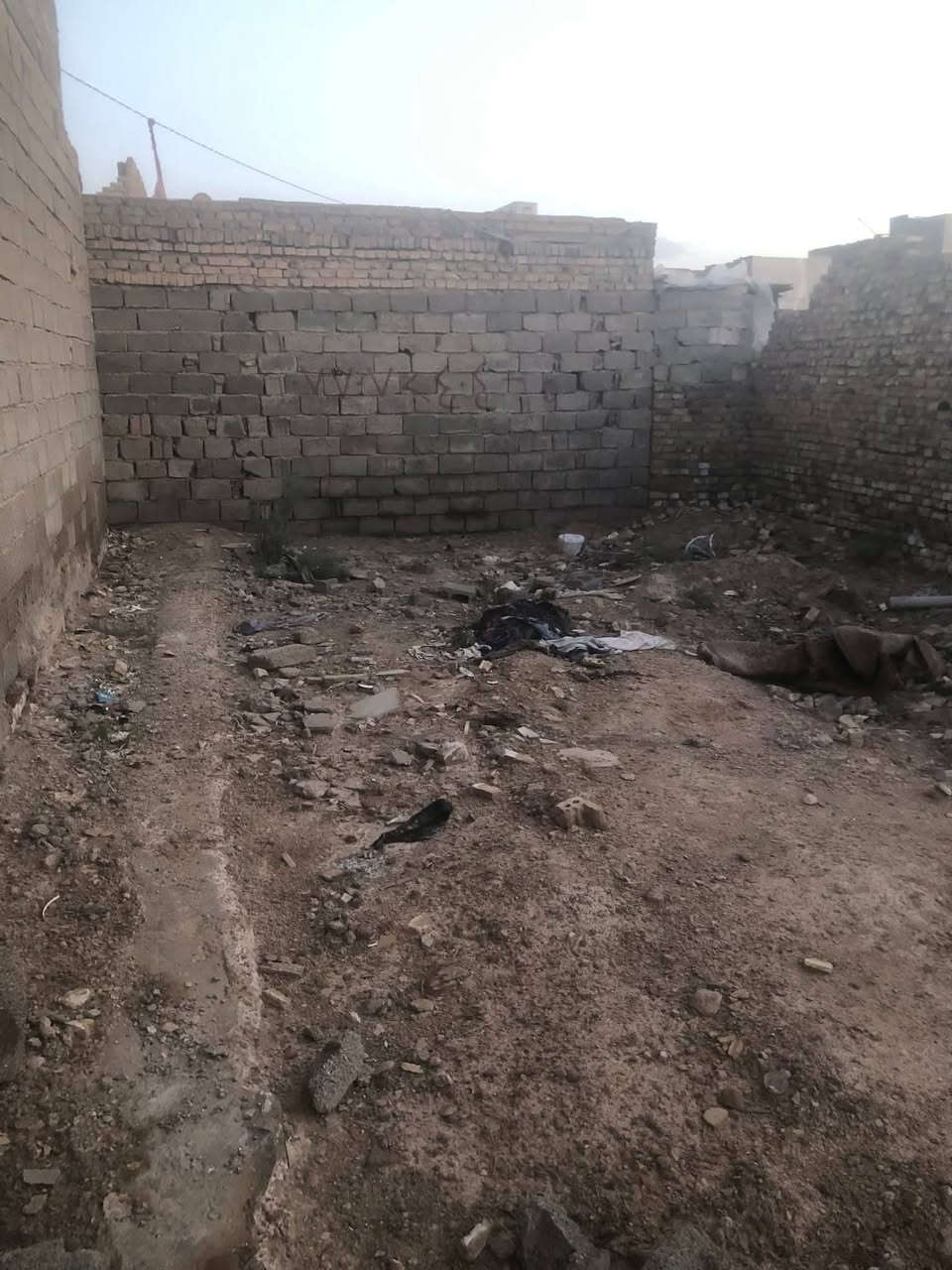 قطعة ارض للبيع طابو زراعي في منطقة حي طارق منطقة 110 متوفر جميع الخدمات الماء والكهرباء والمجاري الاستفسار ***********

