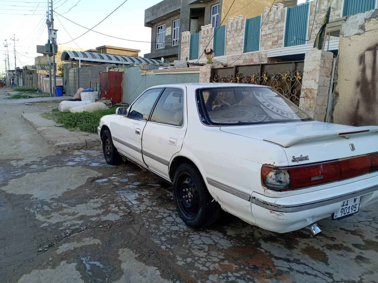 السلام عليكم
للبيع كرسته عظم موديل 1991 كير و مكينه ونجي تبريد شغال  رقم بغداد انكليزي باسمي تحويل ثاني يوم. السعر 32 وبيها مجال ***********
