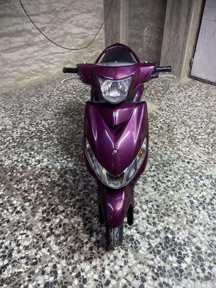 سلام عليكم جي تيار حديث للبيع درجه رمبه جديده كلش صاره اقل شهر نازله مكاني بغداد رقمي ***********تصال بل خدمه 🤍
