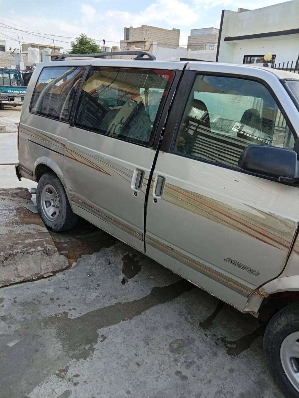 سيارة شفر ليت فان موديل 96 بدلت محرك كصة جديد وبعد تريد عنكبوت تحتاج راديتر صراحة ولله ماعندي اصرف علية رقمة كركوك عدم ترويج وصاحبة موجود شرط التحول ملاحظة سيارة مابية معجون جسمة بلادي والسيارة حالين متشتغل سعرة 16 نهايتة عنوان كركوك *********** كركوك, العراق
