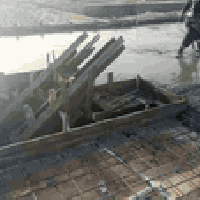 قالب خشب • متفرّغ • كادر متكامل