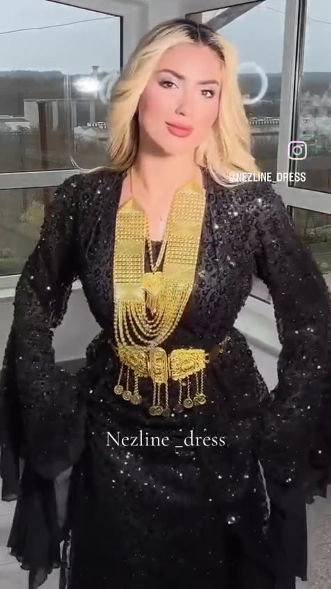 الواااانه تجنن 🦋😍
قماش الزي الكردي… فخامة من أول نظرة ✨تول مطرّز بنقوش هندسية أنيقة مع بطانة ساتان لامعة بلون برونزي مميز، يعطيك إطلالة راقية #اكسبلورر


**إذا كنت صاحب هذا الإعلان وتريد حذفه لأي سبب، رجاءا أرسل رسالة إلى الدعم الفني**