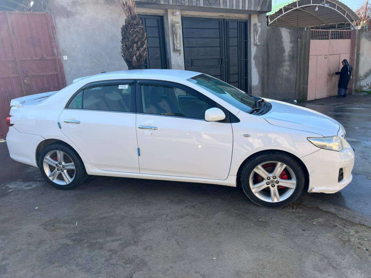 كورولا 2013 محرك 18 سياره اكلين سنويه وهزه جديد باسمي كابون بنزين *********** غير متواجد علا الفيس
