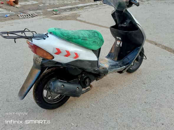 دراجة سازوكي خفاش ياباني كاملة مكاني الحرية السعر250قفل رقم الهاتف ***********
