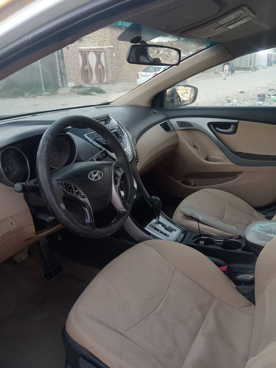 سلام عليكم لانتره ٢٠١١ أمريكي مكينه حاويه قبل يومين شاده بجم محدث مكينه كير تبريد حداديه تخم تاير كهرباءيات كله عله شرط بيه طخه ضربه عابره مابيه شرط سعر ٩٥ وبيه مجال بصيط واني خادم لعنون *********** رقم بغداد تحويل مباشر بيع فقط
