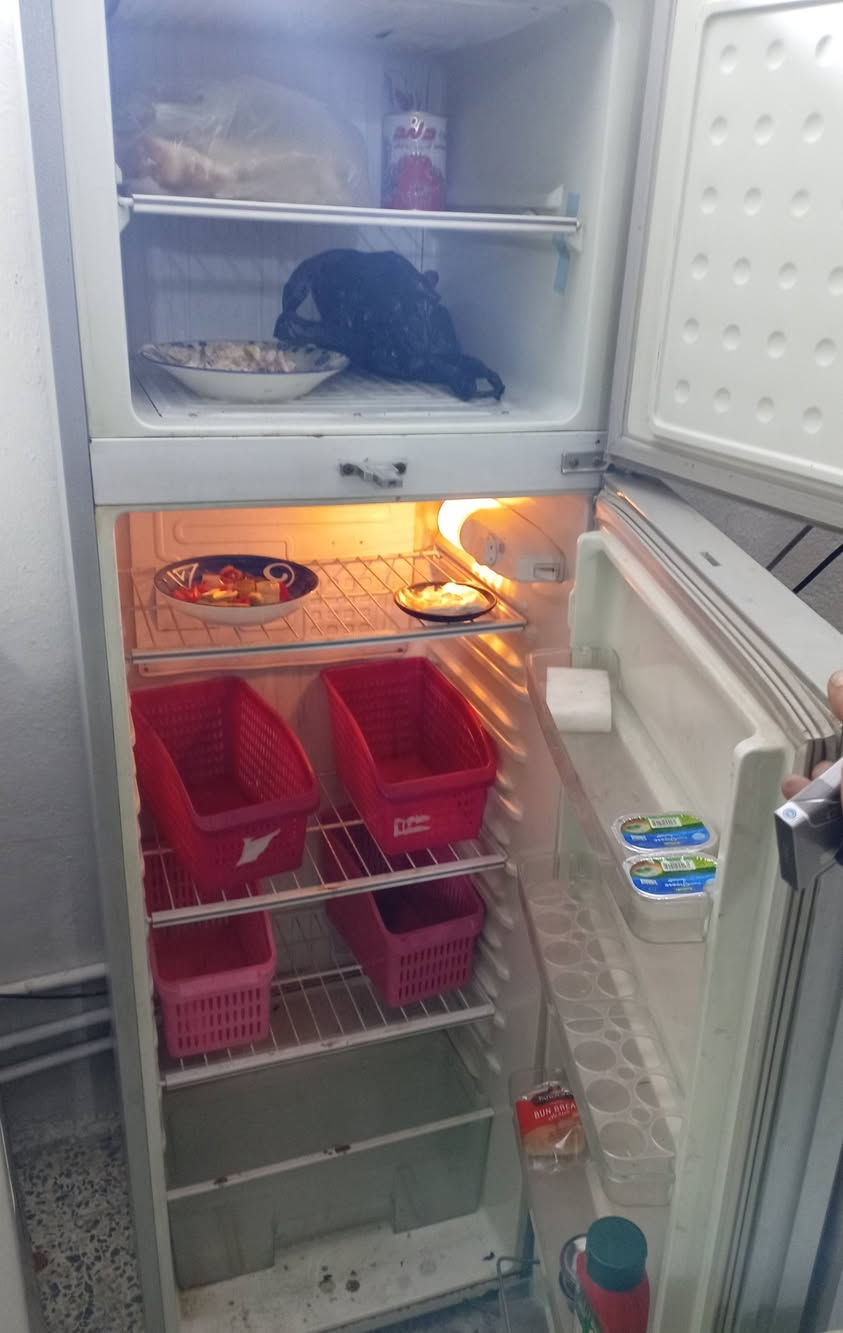 مكيفات الواحد 150 ثلاجه 100 بلازمه مع منضومة كاميرات 100 غساله 50 شغالات وع فحص الشعله ***********
