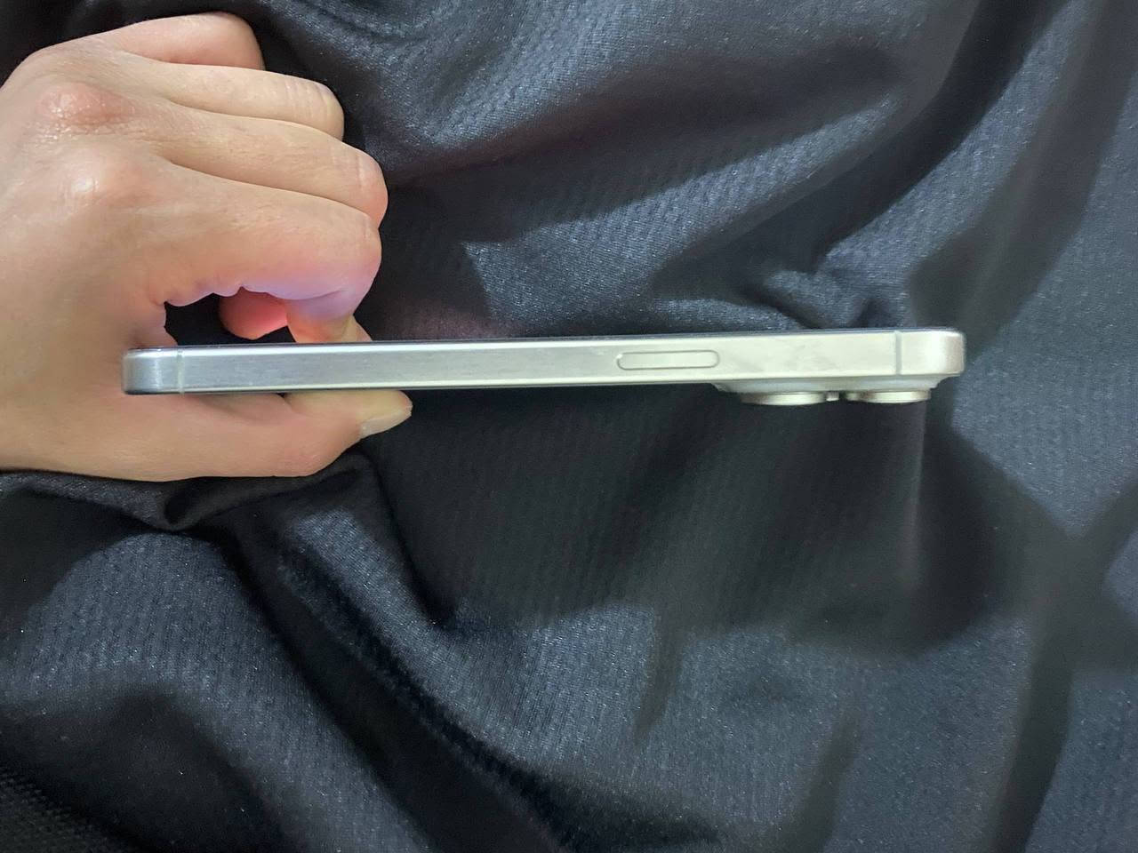 آيفون
15 pro max 

ذاكرة 256 

دبل سيم 

بطاريه 88 شرط لا مرفوع ولا مبدل  وين ما تريد افحص كارتون ويا تواصل علئ   رقم ***********
