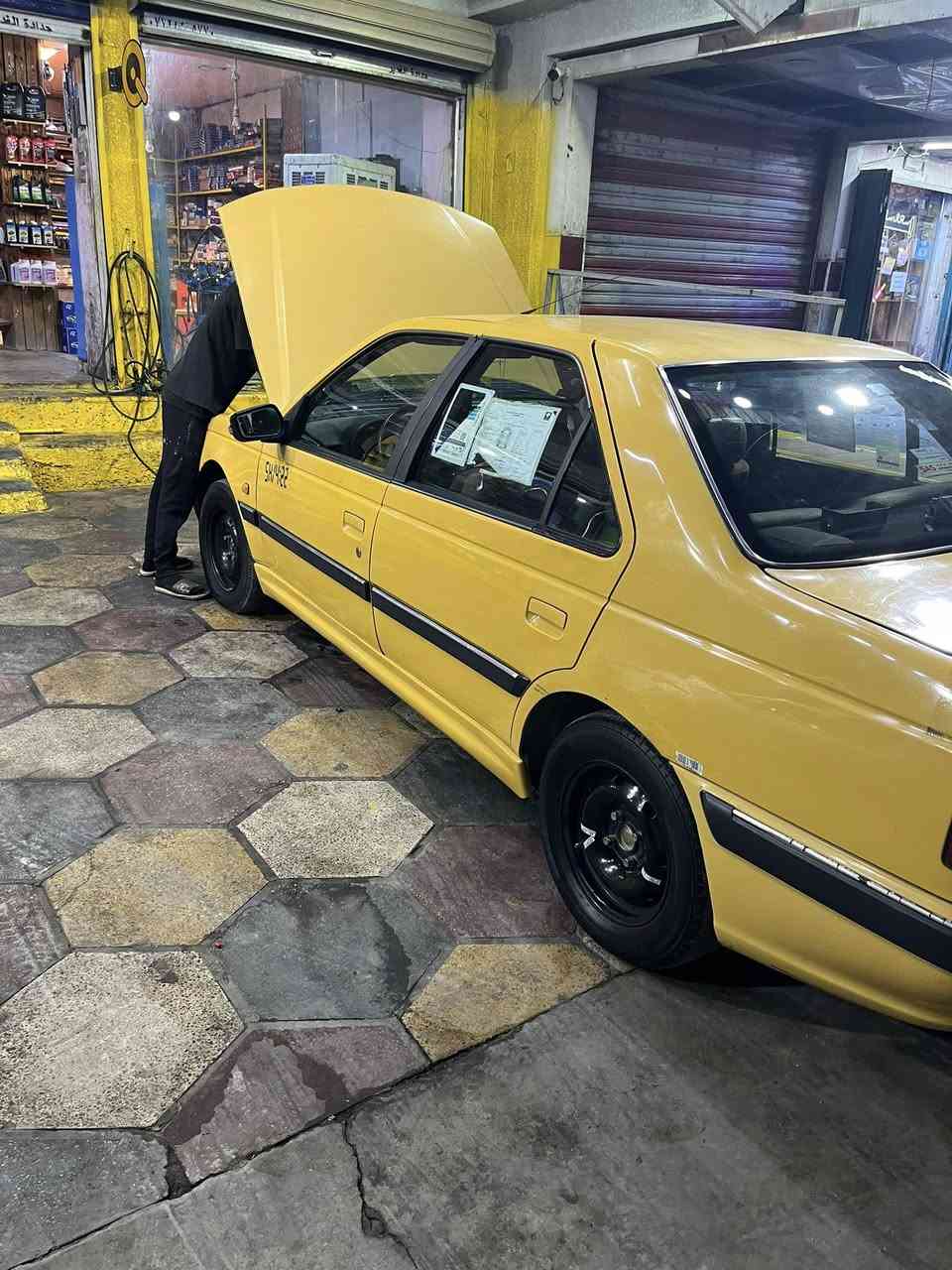 سلام عليكم شباب بيجو بارص موديل ٢٠١٥ للبيع السيارة نضيفة عوزهة كم نقص بسيط بيهة بس بنيد مبدل ومصبوغ وهلال جاملغ خلفي مصلح السعر ٤٥ وبيها مجال موجود خاص السيارة بسمي تحويل ثاني يوم


**إذا كنت صاحب هذا الإعلان وتريد حذفه لأي سبب، رجاءا أرسل رسالة إلى الدعم الفني**