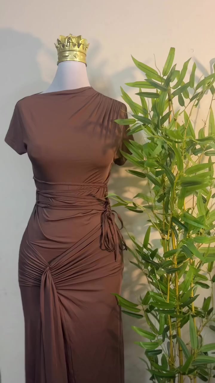 فستان خامه وموديل ليگرا  درجه اولى مو العادي يموت بالبس  طول كامل  ستندر🤎


**إذا كنت صاحب هذا الإعلان وتريد حذفه لأي سبب، رجاءا أرسل رسالة إلى الدعم الفني**