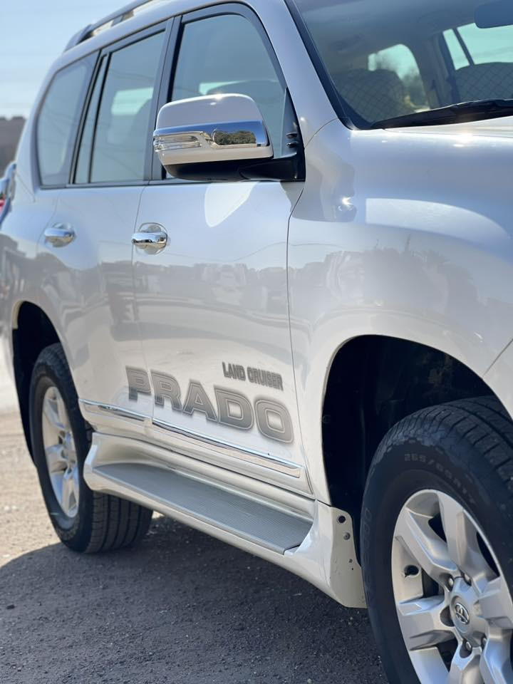 بسم الله الرحمن الرحيم
السلام عليكم
برادو 2014.رقم بغداد مكفوله ما عده الجاملغ الايسر     مبدل وكاله  بدون دواخل
مكينه 4 سلندر 2700
3 قطع تبريد

موصفات 
حساس خلفي 
نضام تزحلق 
كمره 
ثلاجه 
مري شفط وي سويج
ماشيه 133
صدر جديد
تخم تارير جديد
 
عنون بغداد  مدينه الصدر الحبيبيه 
رقم الهاتف ***********
تحويل مباشر 
غير متواجد ع نت
