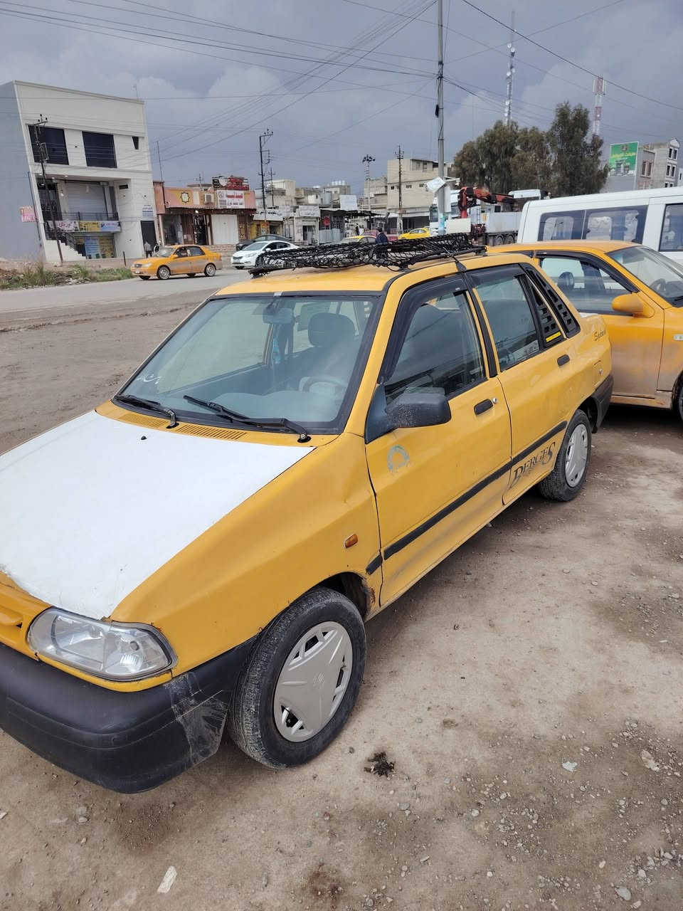 ، سايبه للبيع موديل 2012 رقم بغداد سنويه 26 سياره كير توماتيك سياره جاهزه هيئه عليها 300 شرط التحويل اول وكاله من الوكيل سياره جاهزه السعر 22 وبيها مجال الاتصال والاستفسار على هذا الرقم ***********
***********
