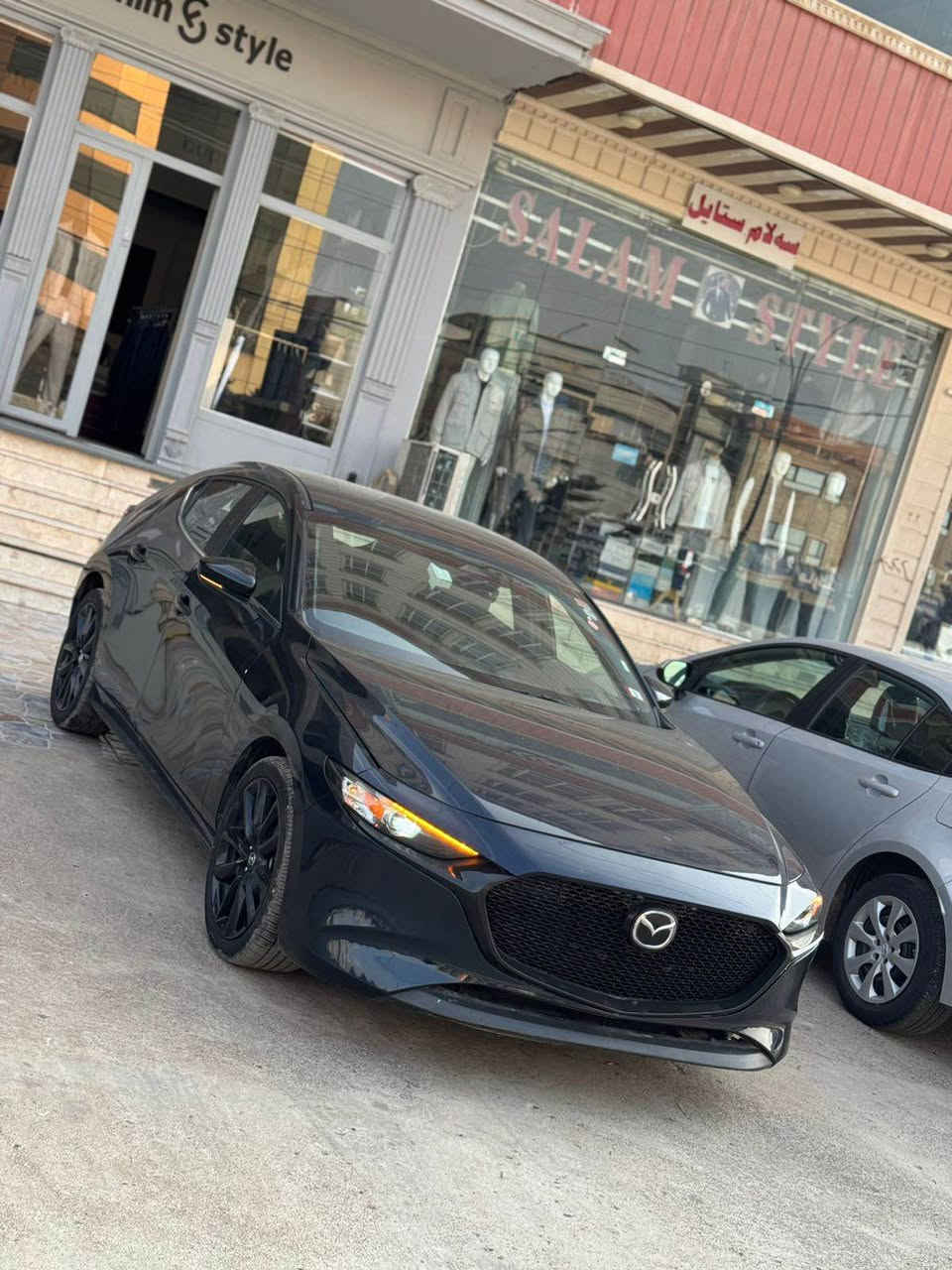 Mazda 3 select 2024
بدون صبغ 
بدون دواخل بدون ارباك
رقم : ***********
مكان : عقره - ئاكرى
سعر : 129$ اكر, نينوى

